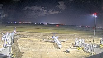 Weather camera view of Lake Charles Rgnl Arpt terminal bldg.