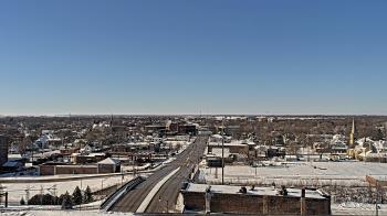 Weather camera view of Kankakee County Administration Building.