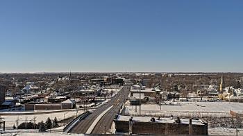 Weather camera view of Kankakee County Administration Building.