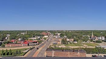 Weather camera view of Kankakee County Administration Building.