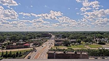 Weather camera view of Kankakee County Administration Building.