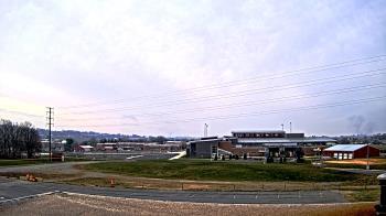 Weather camera view of Pequea Valley IS.