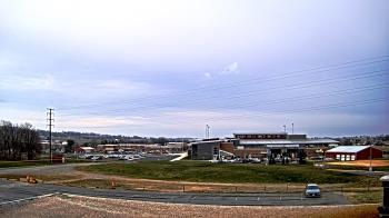 Weather camera view of Pequea Valley IS.