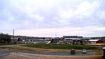 Weather camera view of Pequea Valley IS.