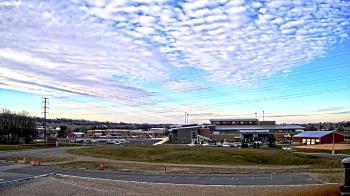 Weather camera view of Pequea Valley IS.