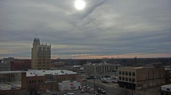 Weather camera view of KSAL Radio - Salina city.
