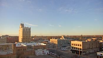 Weather camera view of KSAL Radio - Salina city.