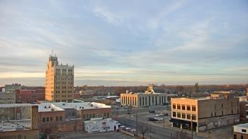 Weather camera view of KSAL Radio - Salina city.
