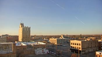 Weather camera view of KSAL Radio - Salina city.