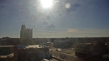 Weather camera view of KSAL Radio - Salina city.