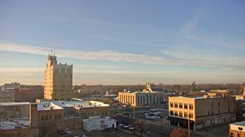 Weather camera view of KSAL Radio - Salina city.