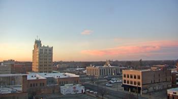 Weather camera view of KSAL Radio - Salina city.