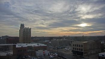 Weather camera view of KSAL Radio - Salina city.