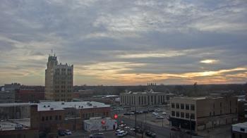Weather camera view of KSAL Radio - Salina city.