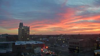 Weather camera view of KSAL Radio - Salina city.