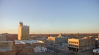 Weather camera view of KSAL Radio - Salina city.