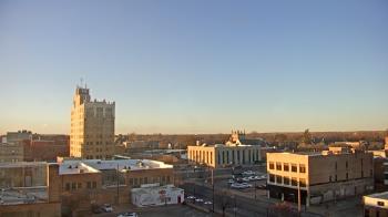 Weather camera view of KSAL Radio - Salina city.