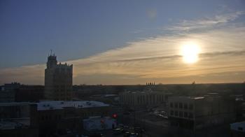 Weather camera view of KSAL Radio - Salina city.
