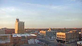 Weather camera view of KSAL Radio - Salina city.