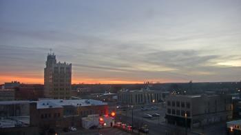 Weather camera view of KSAL Radio - Salina city.