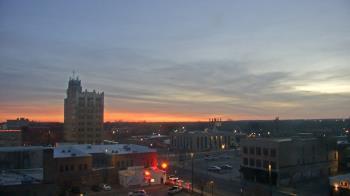 Weather camera view of KSAL Radio - Salina city.