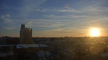 Weather camera view of KSAL Radio - Salina city.