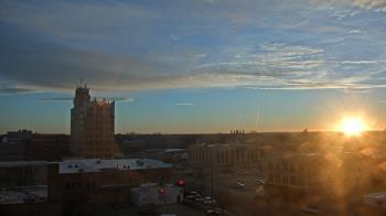 Weather camera view of KSAL Radio - Salina city.