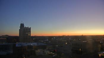 Weather camera view of KSAL Radio - Salina city.