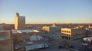 Weather camera view of KSAL Radio - Salina city.