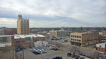 Weather camera view of KSAL Radio - Salina city.