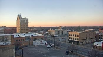 Weather camera view of KSAL Radio - Salina city.