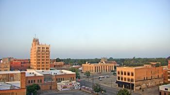 Weather camera view of KSAL Radio - Salina city.