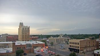 Weather camera view of KSAL Radio - Salina city.