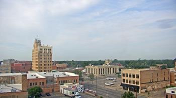 Weather camera view of KSAL Radio - Salina city.
