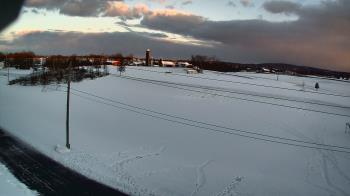 Weather camera view of Kutztown Area Middle School.