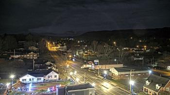 Weather camera view of Russell County Courthouse.