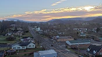 Weather camera view of Russell County Courthouse.