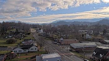 Weather camera view of Russell County Courthouse.
