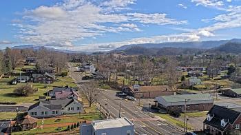 Weather camera view of Russell County Courthouse.