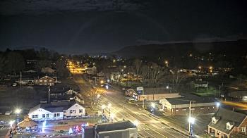 Weather camera view of Russell County Courthouse.