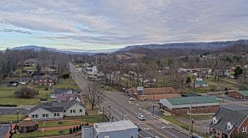 Weather camera view of Russell County Courthouse.