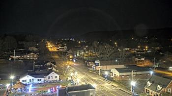 Weather camera view of Russell County Courthouse.