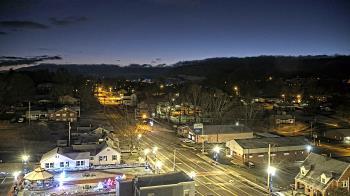 Weather camera view of Russell County Courthouse.