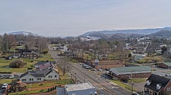 Weather camera view of Russell County Courthouse.
