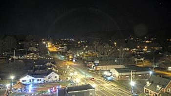 Weather camera view of Russell County Courthouse.