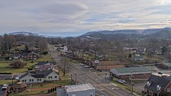 Weather camera view of Russell County Courthouse.