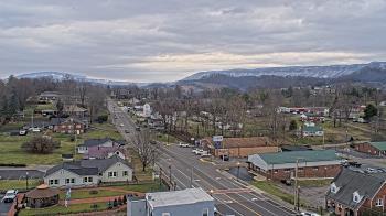 Weather camera view of Russell County Courthouse.