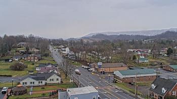 Weather camera view of Russell County Courthouse.