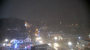 Weather camera view of Russell County Courthouse.