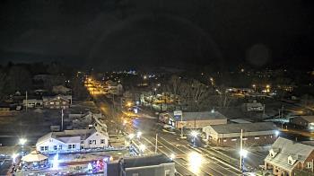 Weather camera view of Russell County Courthouse.